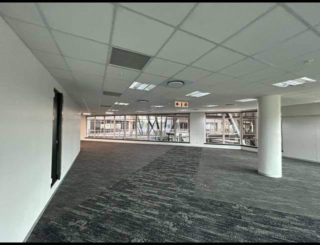 364M² OFFICE TO LET IN SANDTON CENTRAL